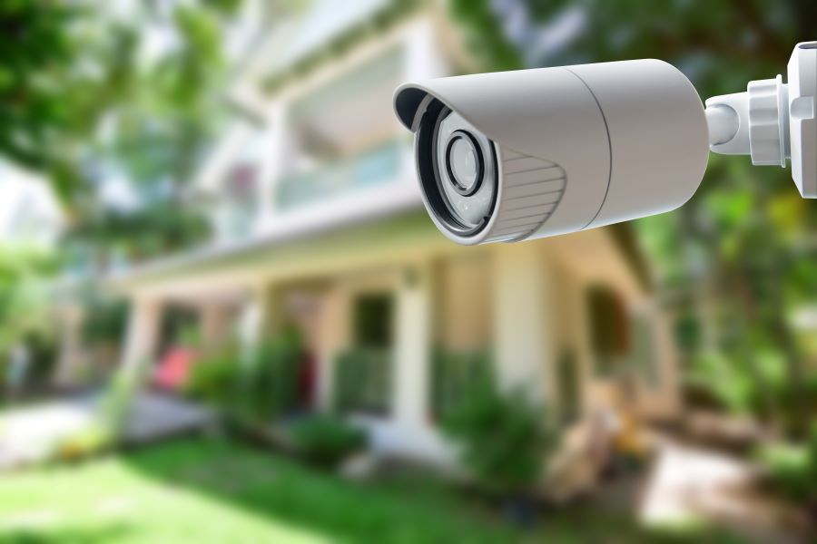 Explore the Benefits & Features of Outdoor Security Cameras